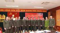 Tăng cường kiểm tra, đổi mới các mặt công tác chính trị tư tưởng