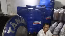 5.000 lít dầu ăn rởm được đóng can, dán nhãn hàng hiệu 
