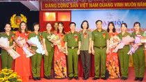 Xây dựng Hội Phụ nữ Cảnh sát bảo vệ mục tiêu vững mạnh, đoàn kết