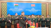 Bộ trưởng Ngô Xuân Lịch đón, hội đàm với Bộ trưởng Bộ Quốc phòng Belarus