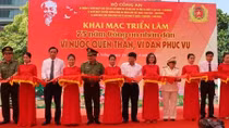 Khai mạc triển lãm “75 năm CAND vì nước quên thân, vì dân phục vụ”