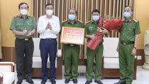 Thưởng 100 triệu đồng đơn vị triệt phá nhóm cho vay lãi nặng đến từ Hà Nội