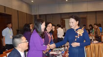Nữ đại biểu Quốc hội Việt- Lào chia sẻ kinh nghiệm công tác