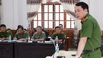 Triển khai công tác ứng phó với bão số 10 tại miền Trung