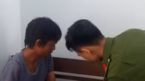 Bắt 2 đối tượng cướp tiền của đôi tình nhân