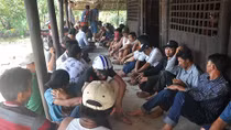 Triệt phá điểm đá gà ăn tiền với 40 đối tượng tham gia