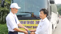 Thiếu úy Cảnh sát hình sự nhặt được ví trả lại người mất