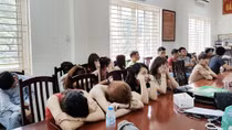 Hàng chục “nam thanh, nữ tú” phê ma túy trong quán karaoke