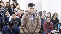 Ca sĩ Châu Việt Cường được giảm án 2 năm tù 