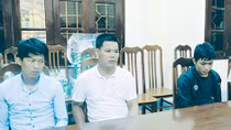 Bí ẩn các tài khoản lập ở vùng biên