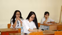 49 thí sinh bị đình chỉ trong ngày thi đầu tiên