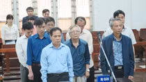 Các bị cáo trong vụ vỡ ống nước sông Đà vẫn nghĩ mình vô tội 