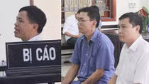 Ba cán bộ kiểm lâm nhận án vì vòi “chung chi”