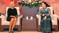 Chủ tịch Quốc hội Nguyễn Thị Kim Ngân tiếp Phó Chủ tịch Ủy ban châu Âu
