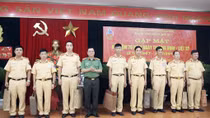 Tri ân, tặng quà các thương binh và thân nhân các liệt sỹ