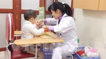 Những hiểu lầm khiến chứng tự kỷ khó chữa 