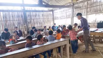 Miệt mài gieo chữ nơi lưng trời Sơn Lập