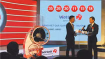 Người Việt đầu tiên trúng hơn 92 tỷ đồng giải xổ số kiểu Mỹ 