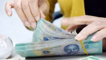 Áp lực lương và bội chi