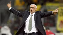 Hector Cuper lại về nhì