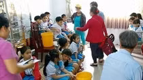 Tạm dừng đề án Sữa học đường sau khi 70 học sinh nhập viện nghi ngộ độc