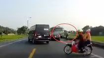 Nên tước giấy phép lái xe vĩnh viễn với người coi thường luật