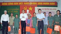 Nghĩa tình trên chiến khu xưa