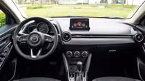 Giới thiệu Mazda2 mới và xe Mazda nội thất sáng màu