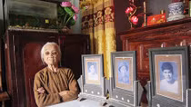 Nước mắt mẹ không còn để khóc những đứa con...