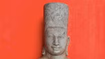 Phát hiện Tượng thần Vishnu khi đi cắt cỏ