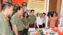 Triển lãm sách “Chủ tịch Hồ Chí Minh với Công an nhân dân”