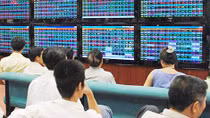 Khai xuân ngập sắc xanh, chứng khoán 2018 sẽ tiếp tục “bùng nổ”