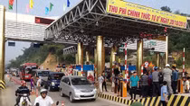 Phí cao ngất ngưởng, dân nức nở, doanh nghiệp khóc ròng