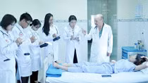 Cơ hội học tập, việc làm đối với thí sinh nữ ngày càng tăng