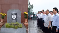 Xây dựng môi trường xanh sạch đẹp, xóm làng đoàn kết, hòa thuận, yên vui