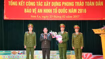 Thưởng nóng vụ bắt 2 đối tượng, thu giữ 30 bánh heroin