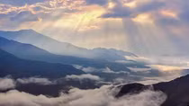 Sương núi rồi sẽ tan...