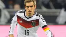 Philipp Lahm tuyên bố giải nghệ, Chủ tịch Bayern "việt vị"