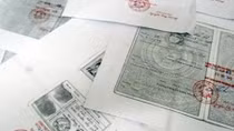 Không cho người khác mượn giấy tờ để mở tài khoản ngân hàng