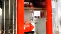 Du khách nước ngoài tháo trộm trụ ATM ở Nha Trang