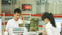 Vốn, thủ tục hành chính - bài toán đau đầu của doanh nghiệp Việt