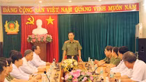 Thứ trưởng Phạm Dũng thăm, tặng quà nhân Ngày Thương binh, liệt sĩ