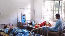 8 người ngộ độc sau khi mổ heo ăn thịt