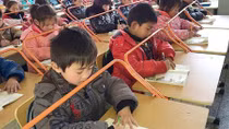 Quỳ hay không quỳ?
