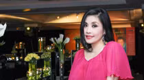 Nghệ sĩ Kiều Oanh: Thương nhau đôi mắt đỏ hoe