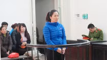 Tự xưng quản lý chợ để thu tiền kinh doanh ở chợ Tân Mỹ