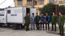 Khen thưởng các tập thể, cá nhân khám phá nhanh vụ dùng chất nổ khủng bố con nợ trong dịp Tết