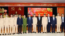 Công an TP Hà Nội ra quân đảm bảo an toàn giao thông sau Tết