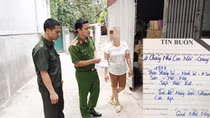 Dán cáo phó, phát nhạc đám hiếu để đòi nợ