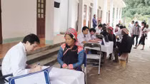 Tên thầy thuốc cứu mình, là bác sĩ Sơn…